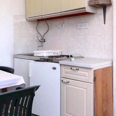 Apartments By The Sea Sucuraj, Hvar - 6732 Apartman *
