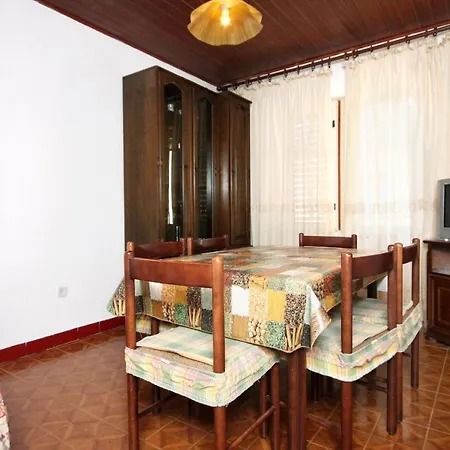 Apartman Apartments By The Sea Sucuraj, Hvar - 6732