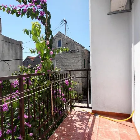 Apartman Apartments By The Sea Sucuraj, Hvar - 6732 Sucuraj