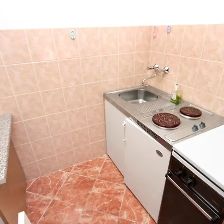 Apartments By The Sea Sucuraj, Hvar - 6732 Apartman