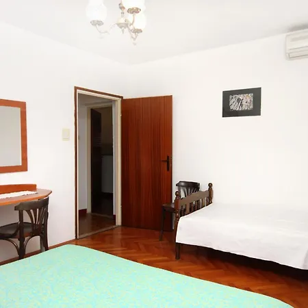 Apartman Apartments By The Sea Sucuraj, Hvar - 6732 Sucuraj